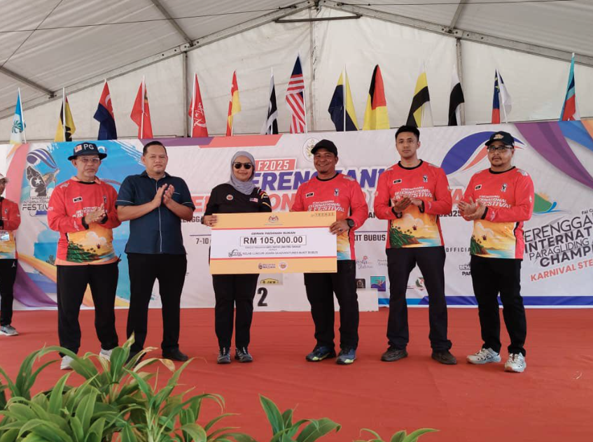MAJLIS PENUTUP TERENGGANU INTERNATIONAL AIR FESTIVAL 2025 & PENYERAHAN GERAN PADANAN SUKAN (GPS)
