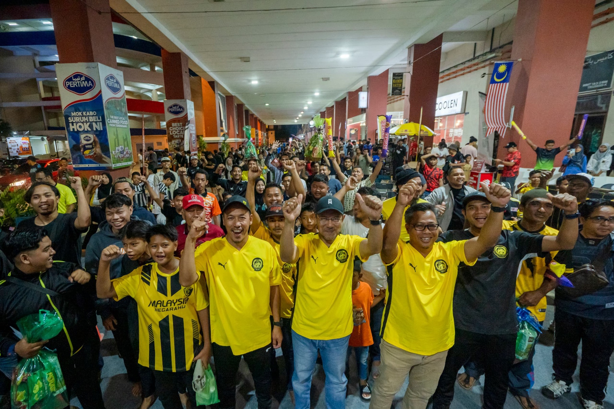 SIARAN LANGSUNG TAYANGAN SKRIN BESAR
