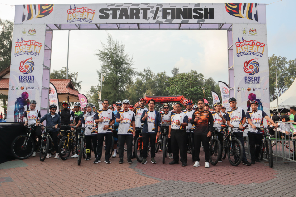 CYCLING TOUR ASEAN SOLIDARITY 2025 – DATARAN PANTAI BATU BURUK