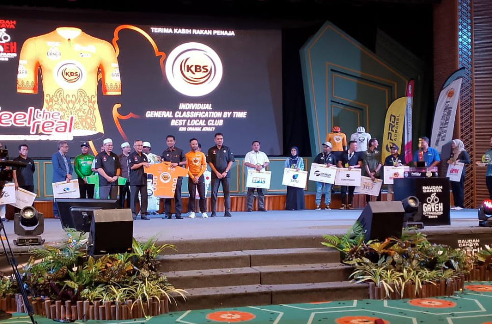 PENYAMPAIAN CEK CURA GERAN PADANAN SUKAN (GPS) BAGI TOUR GATEH D’ TRANUNG 2025