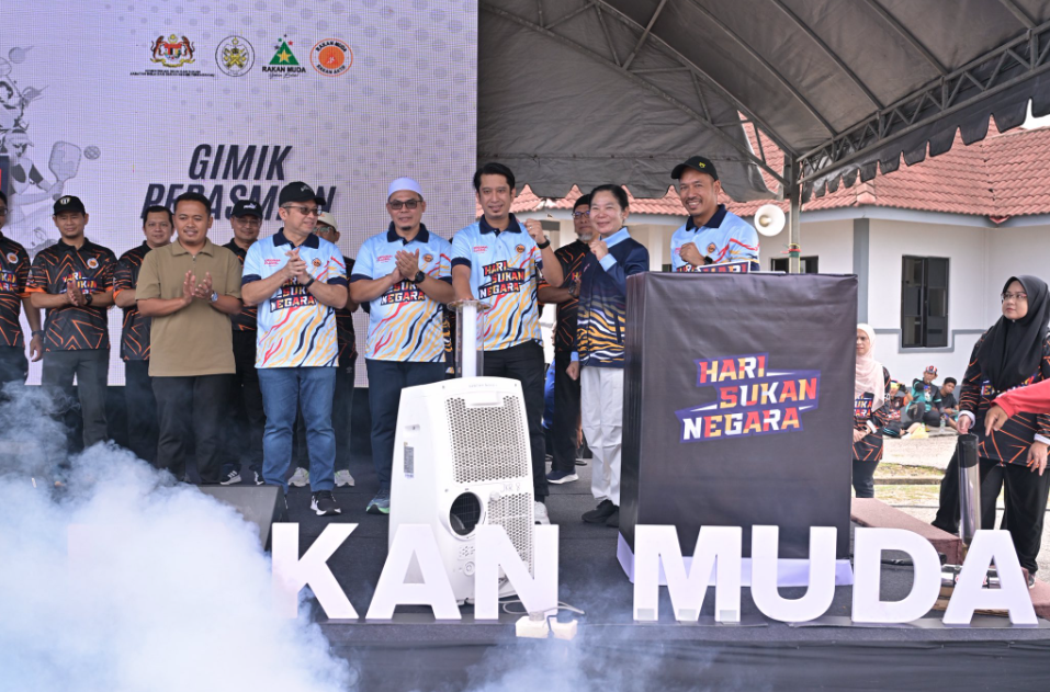 KEMENTERIAN BELIA DAN SUKAN (KBS) TURUT MEMPERUNTUKKAN RM2.3 JUTA BAGI LIMA PROJEK PEMBANGUNAN SUKAN DI NEGERI INI YANG MELIPUTI KERJA-KERJA NAIK TARAF DAN PEMBINAAN BAHARU