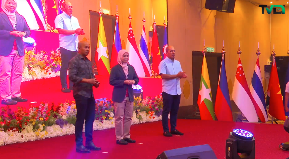 SIARAN LANGSUNG CYCLING TOUR ASEAN SOLIDARITY GALA DINNER
