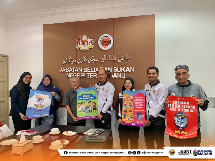 KUNJUNG HORMAT PENGURUSAN TERTINGGI SURUHANJAYA KOMUNIKASI DAN MULTIMEDIA MALAYSIA (MCMC) NEGERI TERENGGANU KE JBSNT