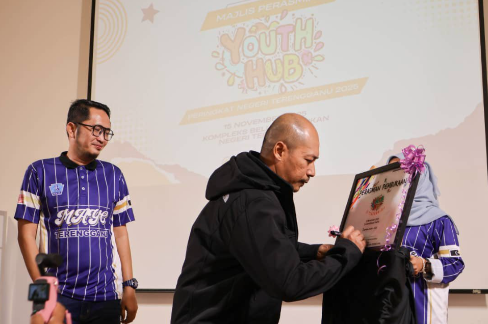 MAJLIS PERASMIAN YOUTH HUB NEGERI TERENGGANU MEMPERKUKUH PERANAN BELIA NEGERI