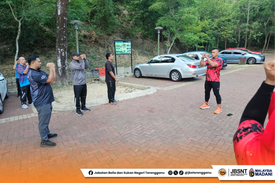 AKTIVITI KECERGASAN BIGGEST LOSER PERINGKAT NEGERI TERENGGANU TERUS SEMARAK DENGAN AKTIVITI HIKING DI BUKIT PANORAMA