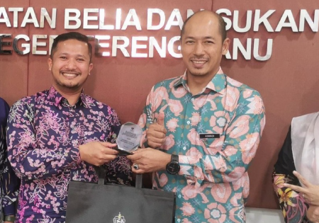 KUNJUNGAN HORMAT KEPADA PENGARAH JBSNT OLEH KETUA PEGAWAI EKSEKUTIF AL-FATEH TERENGGANU SDN. BHD