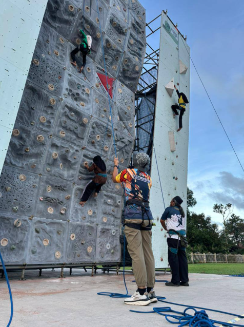 KURSUS LATIHAN ASAS SUKAN (KLAS) MENDAKI TEMBOK TIRUAN PERINGKAT NEGERI TERENGGANU