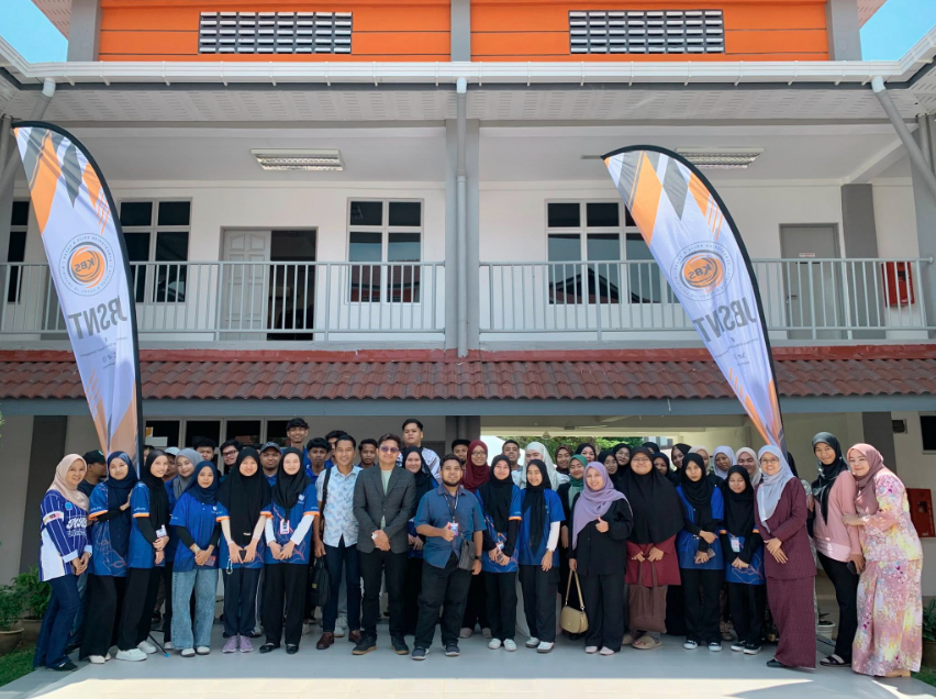 Y-HUB TERENGGANU BERI PENDEDAHAN KEPADA BELIA TERENGGANU DALAM TEKNOLOGI AI